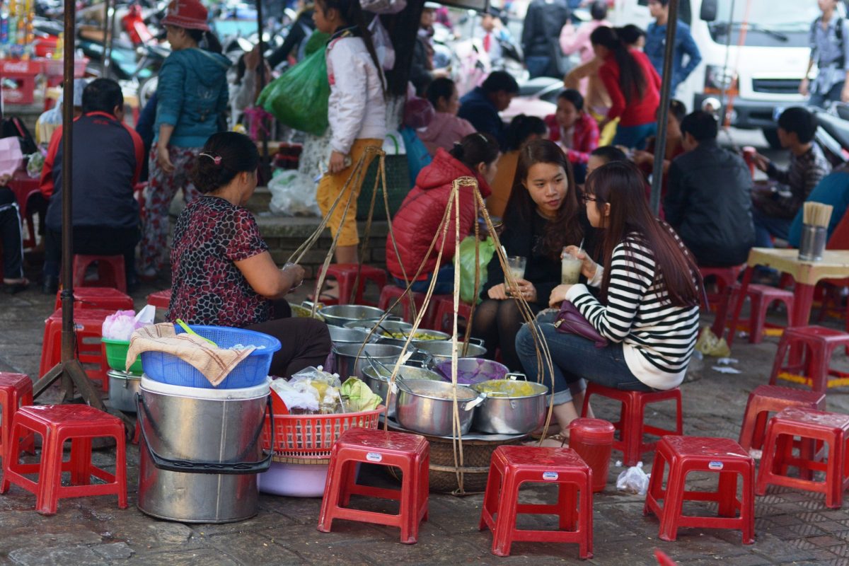 Motorbike City Tours – Hanoi Food and Sights Scooter Tours Led by Women  – Hanoi Vespa Tours – Motorbike Tours Hanoi – Hanoi Jeep Tours – Hanoi Bicycle Tours