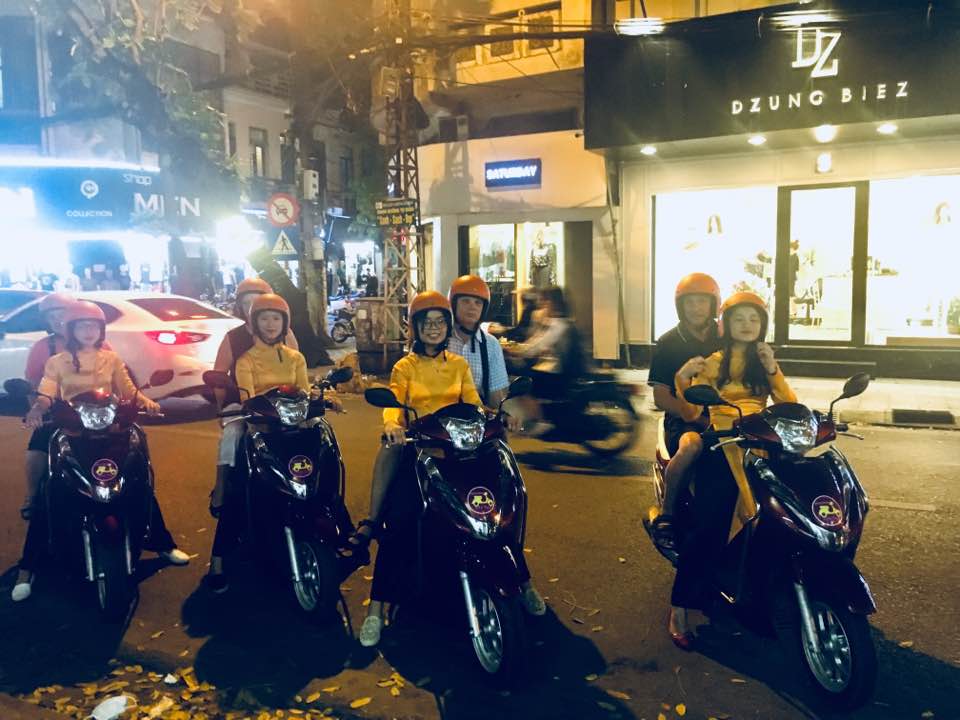 Motorbike City Tours – Hanoi Food and Sights Scooter Tours Led by Women  – Hanoi Vespa Tours – Motorbike Tours Hanoi – Hanoi Jeep Tours – Hanoi Bicycle Tours