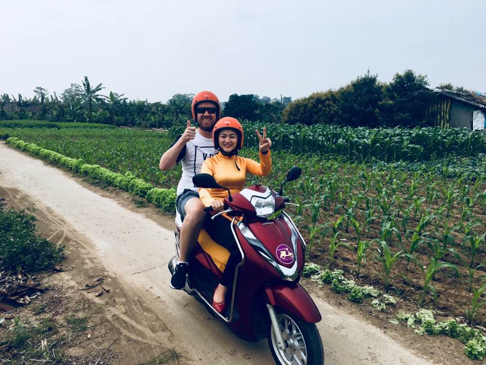 Motorbike City Tours – Hanoi Food and Sights Scooter Tours Led by Women  – Hanoi Vespa Tours – Motorbike Tours Hanoi – Hanoi Jeep Tours – Hanoi Bicycle Tours