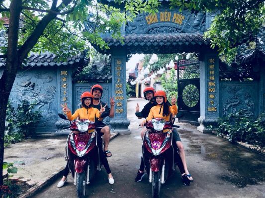 Motorbike City Tours – Hanoi Food and Sights Scooter Tours Led by Women