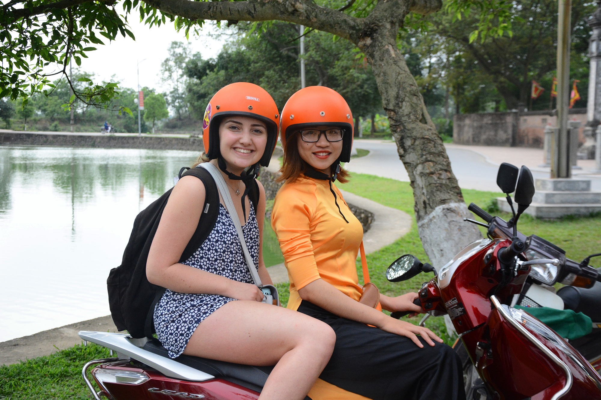 hanoi moped tours