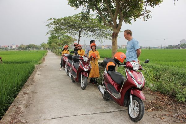 Hanoi Female Vespa Tours - Hanoi female Motorbike Tours