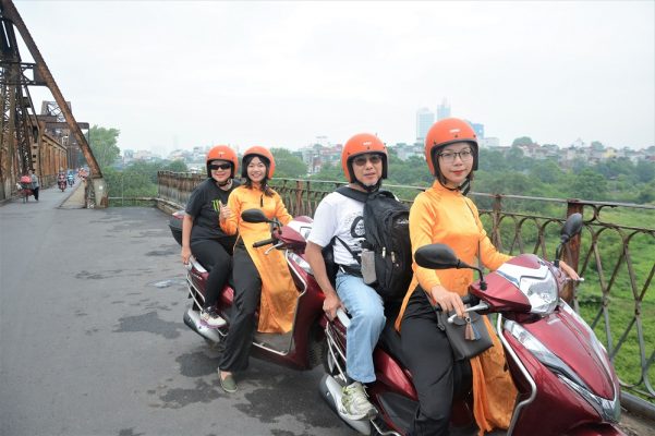 MOTORBIKE CITY TOURS – Hanoi Food and Sights Scooter Tours Led by Women - Hanoi Motorcycle tours, Hanoi Vespa Tours, Hanoi Scooter tours, Hanoi Moped tours, Hanoi Motorbike Tours