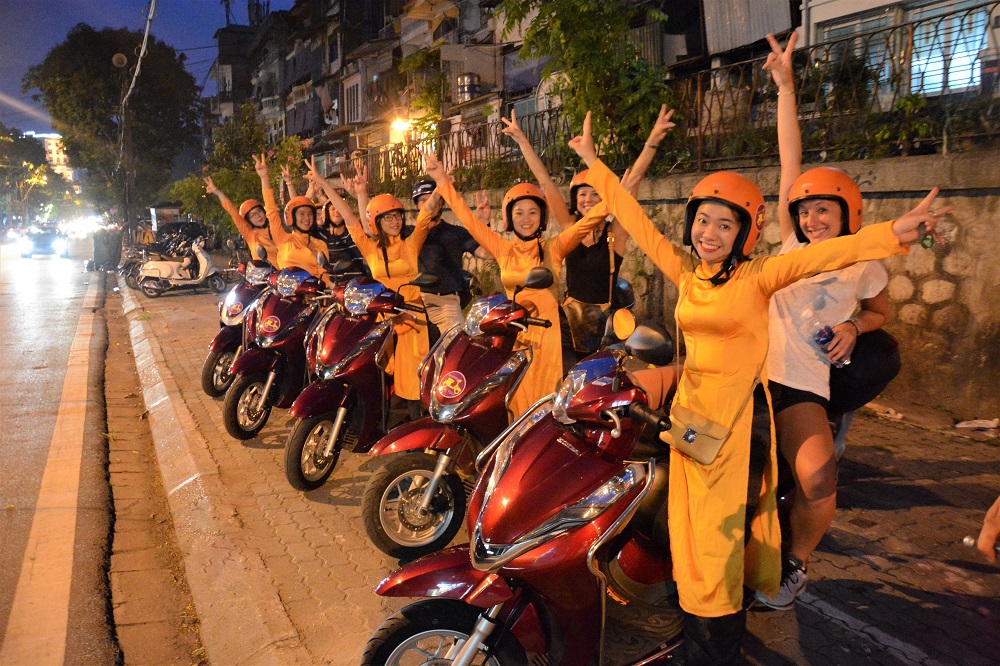 MOTORBIKE CITY TOURS – Hanoi Food and Sights Scooter Tours Led by Women - Hanoi Motorcycle tours, Hanoi Vespa Tours, Hanoi Scooter tours, Hanoi Moped tours, Hanoi Motorbike Tours