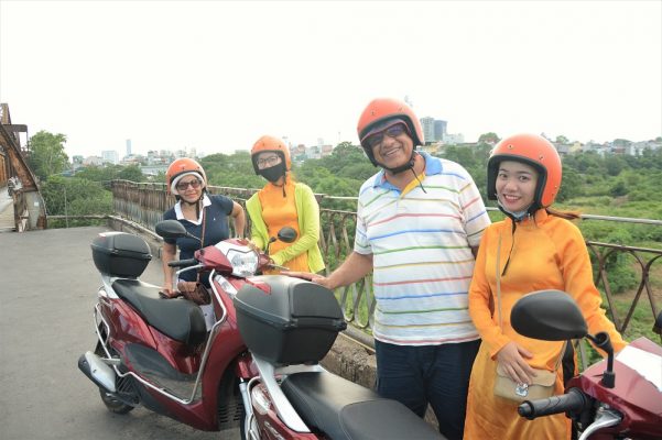 MOTORBIKE CITY TOURS – Hanoi Food and Sights Scooter Tours Led by Women - Hanoi Motorcycle tours, Hanoi Vespa Tours, Hanoi Scooter tours, Hanoi Moped tours, Hanoi Motorbike Tours