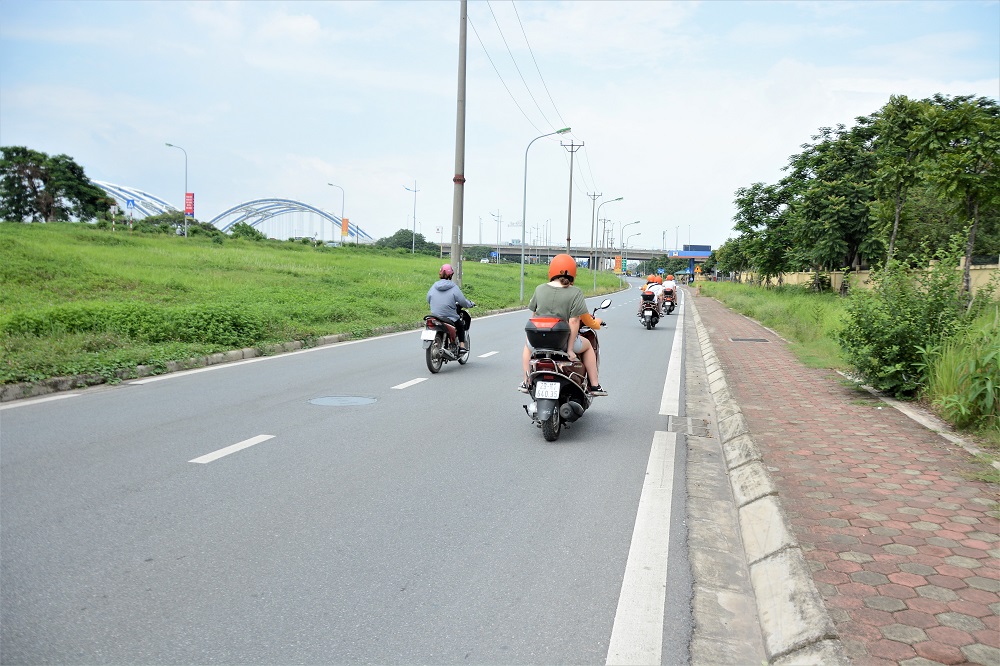 MOTORBIKE CITY TOURS – Hanoi Food and Sights Scooter Tours Led by Women - Hanoi Motorcycle tours, Hanoi Vespa Tours, Hanoi Scooter tours, Hanoi Moped tours, Hanoi Motorbike Tours