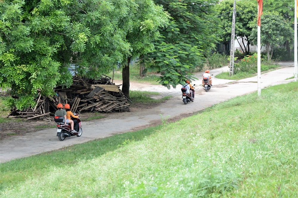 MOTORBIKE CITY TOURS – Hanoi Food and Sights Scooter Tours Led by Women - Hanoi Motorcycle tours, Hanoi Vespa Tours, Hanoi Scooter tours, Hanoi Moped tours, Hanoi Motorbike Tours