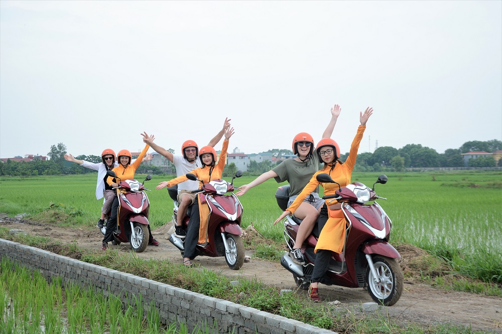 Hanoi City and Countryside Full Day Motorbike Tour