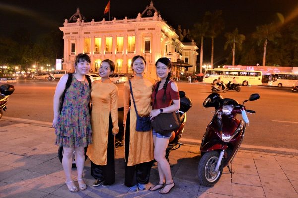 MOTORBIKE CITY TOURS – Hanoi Food and Sights Scooter Tours Led by Women - Hanoi Motorcycle tours, Hanoi Vespa Tours, Hanoi Scooter tours, Hanoi Moped tours, Hanoi Motorbike Tours