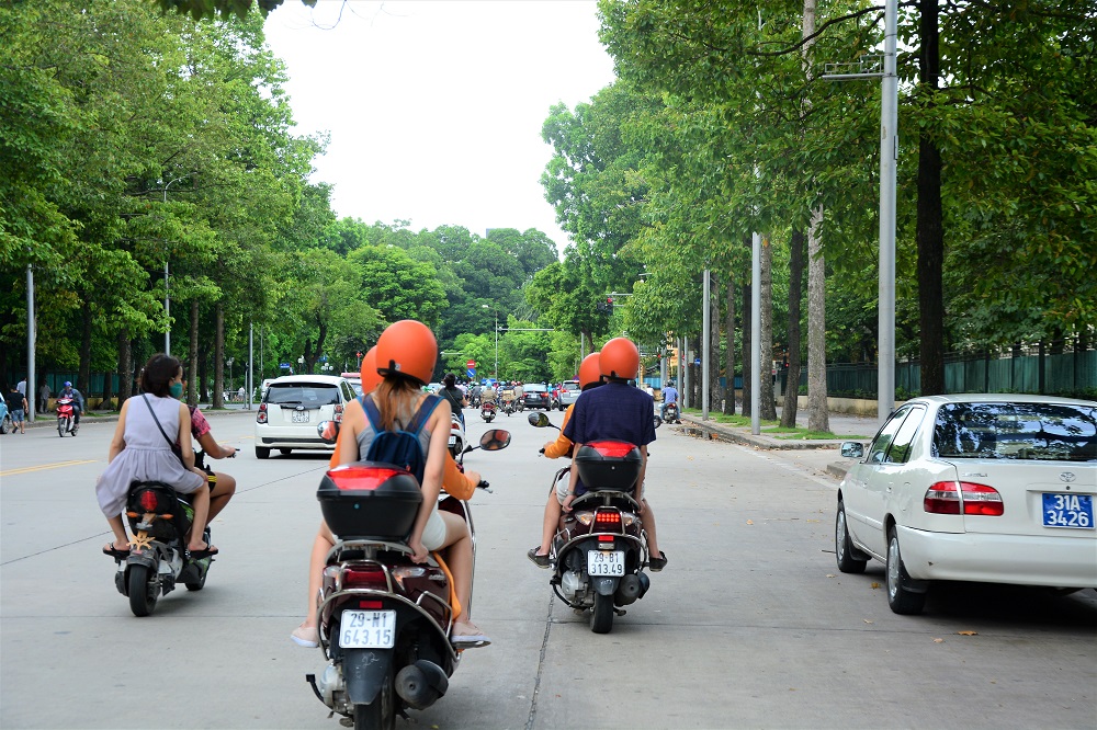 MOTORBIKE CITY TOURS – Hanoi Food and Sights Scooter Tours Led by Women - Hanoi Motorcycle tours, Hanoi Vespa Tours, Hanoi Scooter tours, Hanoi Moped tours, Hanoi Motorbike Tours