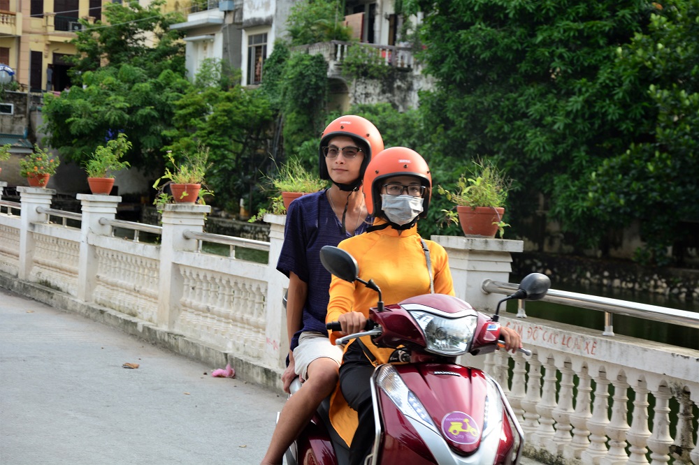 MOTORBIKE CITY TOURS – Hanoi Food and Sights Scooter Tours Led by Women - Hanoi Motorcycle tours, Hanoi Vespa Tours, Hanoi Scooter tours, Hanoi Moped tours, Hanoi Motorbike Tours