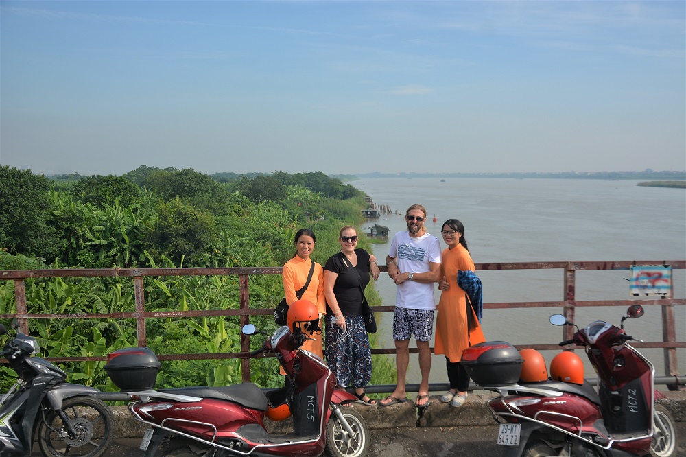 Motorbike City Tours- Hanoi Vespa Tours-Hanoi Motorbike Tours-Hanoi Scooter Tours - Hanoi Motorcycle Tours