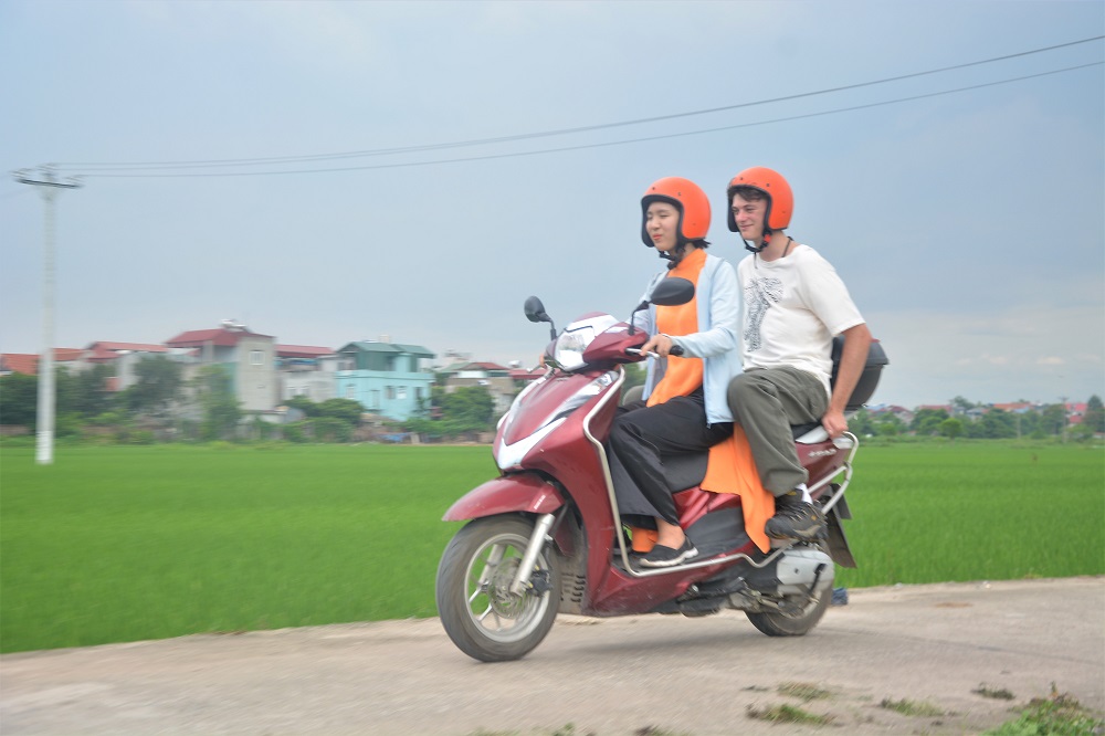 MOTORBIKE CITY TOURS – Hanoi Food and Sights Scooter Tours Led by Women - Hanoi Motorcycle tours, Hanoi Vespa Tours, Hanoi Scooter tours, Hanoi Moped tours, Hanoi Motorbike Tours