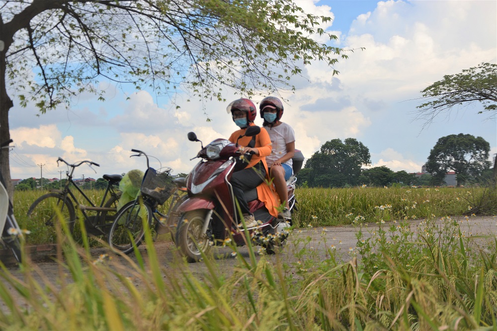 MOTORBIKE CITY TOURS – Hanoi Food and Sights Scooter Tours Led by Women - Hanoi Motorcycle tours, Hanoi Vespa Tours, Hanoi Scooter tours, Hanoi Moped tours, Hanoi Motorbike Tours