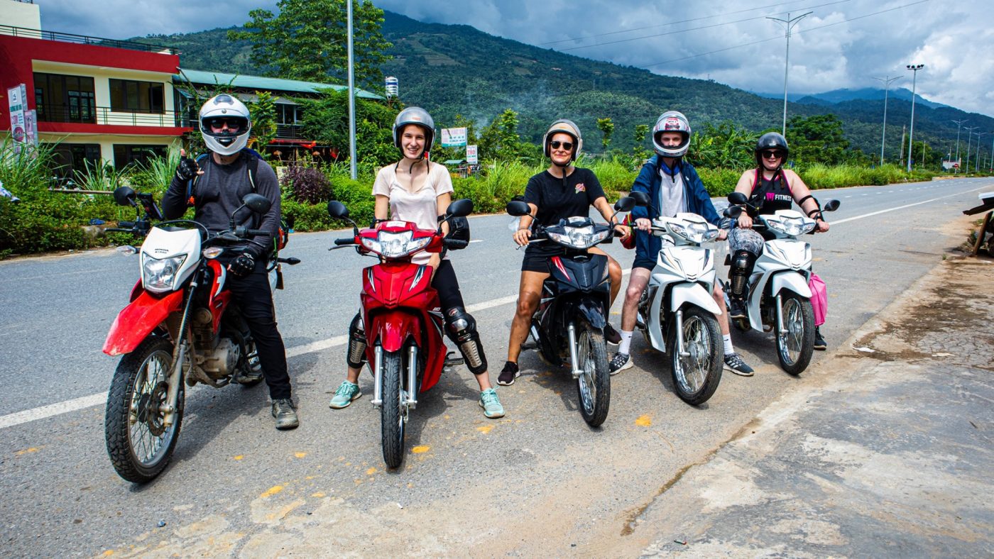 Motorbike City Tours – Hanoi Food and Sights Scooter Tours Led by Women  – Hanoi Vespa Tours – Motorbike Tours Hanoi – Hanoi Jeep Tours – Hanoi Bicycle Tours