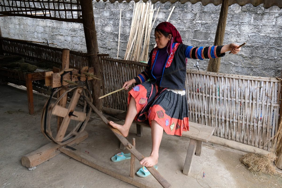 Motorbike City Tours – Hanoi Food and Sights Scooter Tours Led by Women  – Hanoi Vespa Tours – Motorbike Tours Hanoi – Hanoi Jeep Tours – Hanoi Bicycle Tours