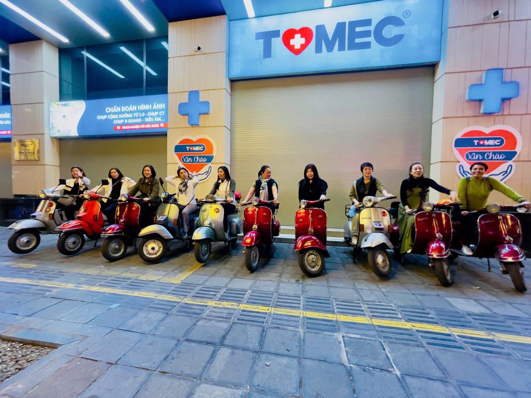 Motorbike City Tours – Hanoi Food and Sights Scooter Tours Led by Women  – Hanoi Vespa Tours – Motorbike Tours Hanoi – Hanoi Jeep Tours – Hanoi Bicycle Tours