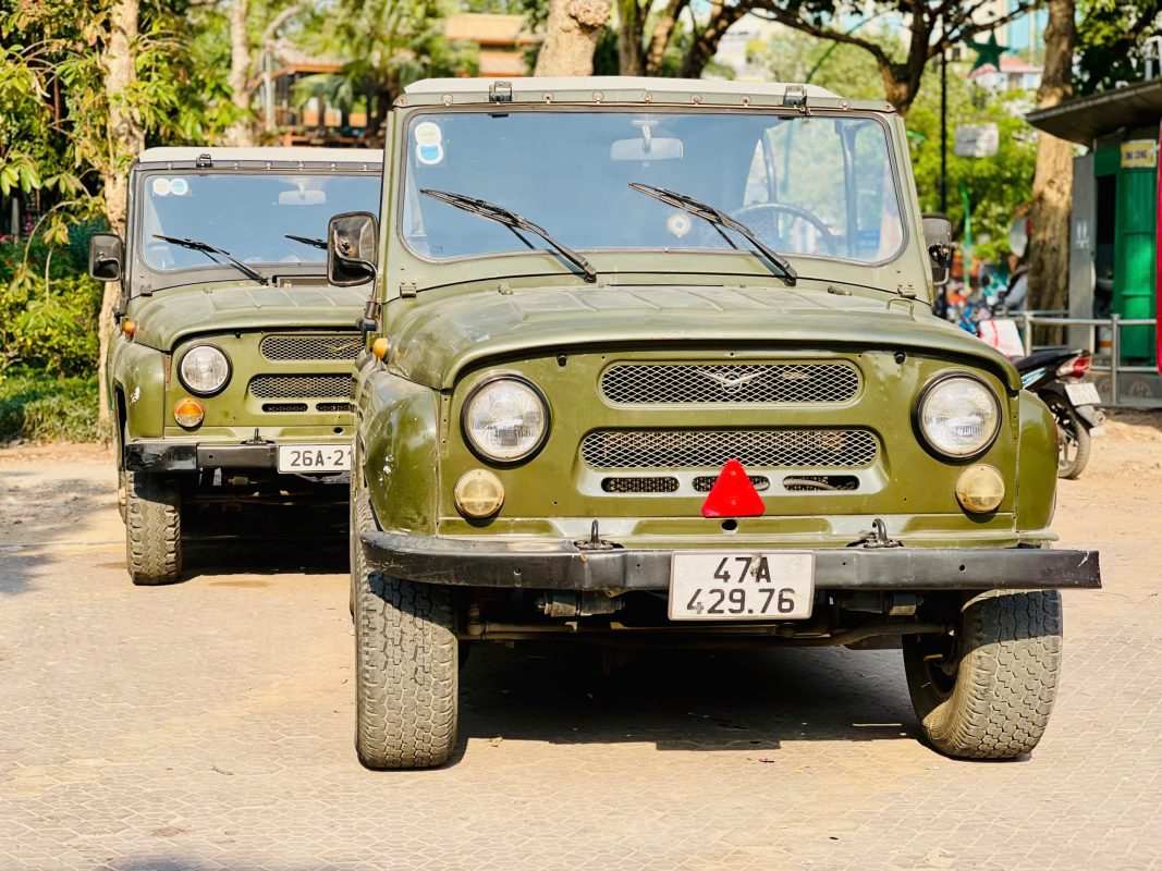 Motorbike City Tours – Hanoi Food and Sights Scooter Tours Led by Women  – Hanoi Vespa Tours – Motorbike Tours Hanoi – Hanoi Jeep Tours – Hanoi Bicycle Tours
