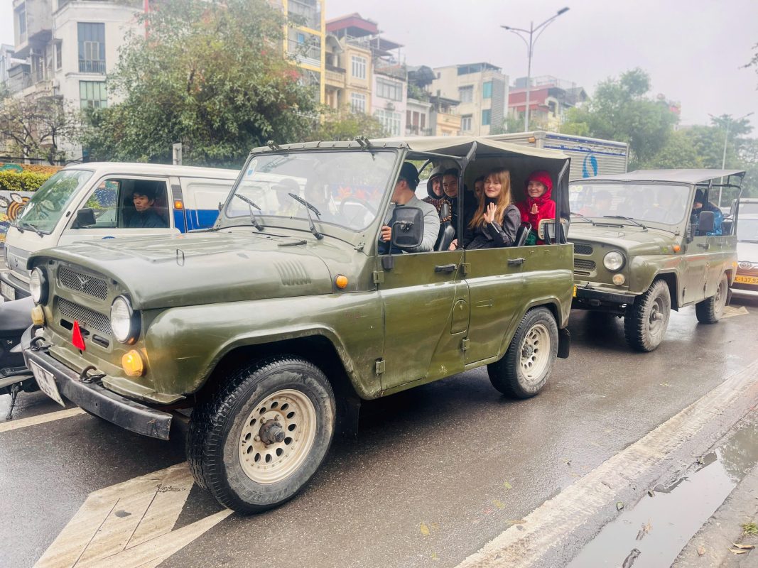 Motorbike City Tours – Hanoi Food and Sights Scooter Tours Led by Women  – Hanoi Vespa Tours – Motorbike Tours Hanoi – Hanoi Jeep Tours – Hanoi Bicycle Tours