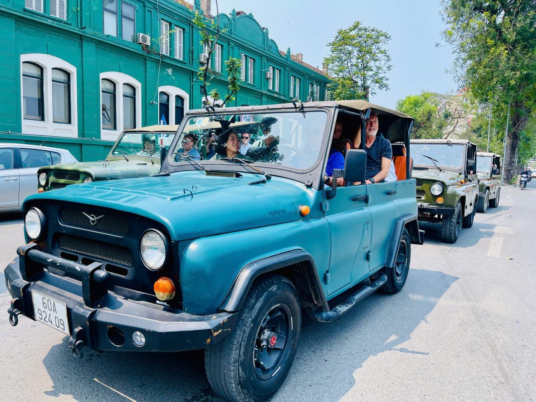 Motorbike City Tours – Hanoi Food and Sights Scooter Tours Led by Women  – Hanoi Vespa Tours – Motorbike Tours Hanoi – Hanoi Jeep Tours – Hanoi Bicycle Tours