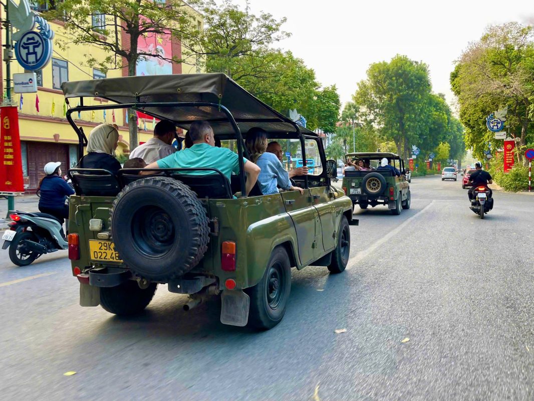 Motorbike City Tours – Hanoi Food and Sights Scooter Tours Led by Women  – Hanoi Vespa Tours – Motorbike Tours Hanoi – Hanoi Jeep Tours – Hanoi Bicycle Tours