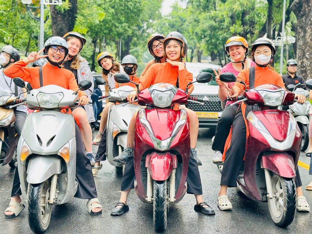 Motorbike City Tours – Hanoi Food and Sights Scooter Tours Led by Women  – Hanoi Vespa Tours – Motorbike Tours Hanoi – Hanoi Jeep Tours – Hanoi Bicycle Tours
